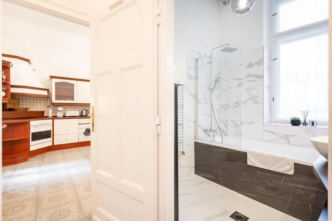 בודפשט Bpr Swan Apartment Near The Buda Castle הונגריה